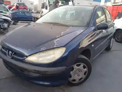 Sloopvoertuig peugeot                                            206 berlina                                                                                                                                                                                                                                                xr                                                                                                                                                                                                                                                         van het jaar 2000 aangedreven kfx