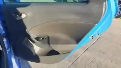 Здавання транспортного засобу seat ibiza (6j5) bls року 2008 потужний 