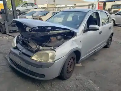 Veículo de Sucata opel corsa c z14xe do ano 2000 alimentado 