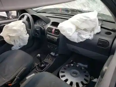 Veículo de Sucata opel corsa c z14xe do ano 2000 alimentado 