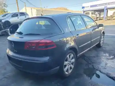 Здавання транспортного засобу renault vel satis (bj0) p9x701 року 2002 потужний 