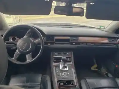Здавання транспортного засобу audi a8 (4e2) asb року 2003 потужний 
