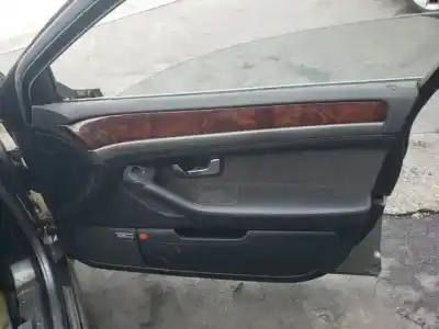 Здавання транспортного засобу audi a8 (4e2) asb року 2003 потужний 