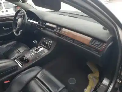 Здавання транспортного засобу audi a8 (4e2) asb року 2003 потужний 