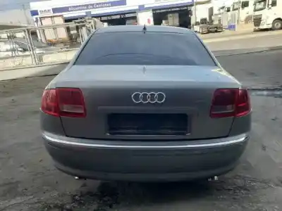 Здавання транспортного засобу audi a8 (4e2) asb року 2003 потужний 