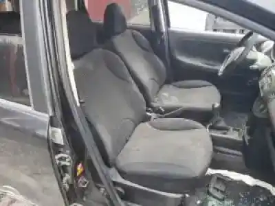 Veículo de Sucata nissan note (e11e) k9k276 do ano 2006 alimentado 