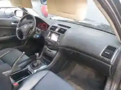 Veículo de Sucata honda accord tourer (cn/cm) n22a1 do ano 2003 alimentado 