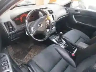 Veículo de Sucata honda accord tourer (cn/cm) n22a1 do ano 2003 alimentado 
