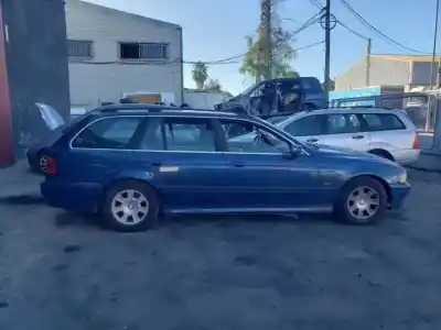 Veículo de Sucata bmw serie 5 touring (e39) d-256d1 do ano 2000 alimentado 