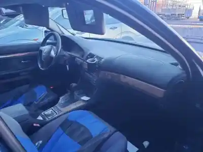 Veículo de Sucata bmw serie 5 touring (e39) d-256d1 do ano 2000 alimentado 