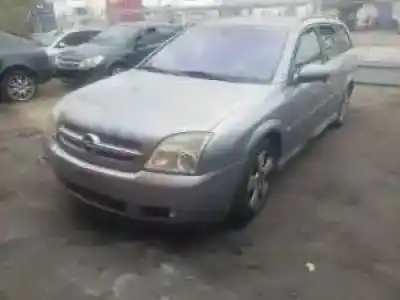 Veículo de Sucata OPEL VECTRA C CARAVAN Y22DTR do ano 2003 alimentado 