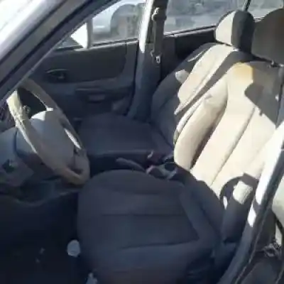 Veicolo di demolizione hyundai accent (lc) g4ea dell'anno 1999 alimentato 