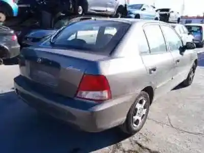 Veicolo di demolizione hyundai accent (lc) g4ea dell'anno 1999 alimentato 