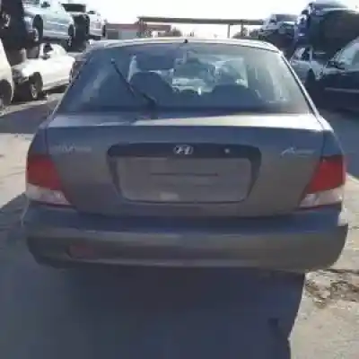 Veicolo di demolizione hyundai accent (lc) g4ea dell'anno 1999 alimentato 