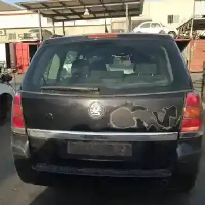 Veicolo di demolizione opel zafira b d-z19dt dell'anno 2005 alimentato 