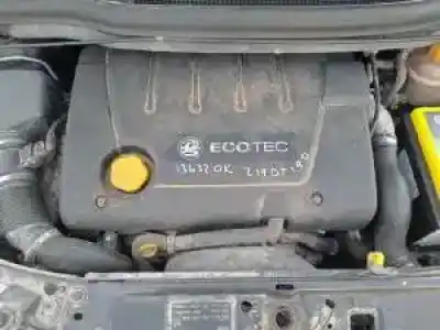Veicolo di demolizione opel zafira b d-z19dt dell'anno 2005 alimentato 