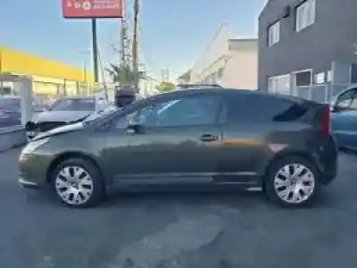 Scrapping Vehicle citroen c4 coupe 9hy of the year 2004 powered 