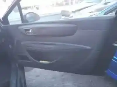 Scrapping Vehicle citroen c4 coupe 9hy of the year 2004 powered 