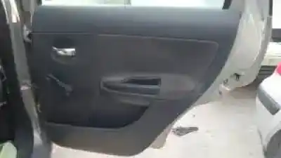 Veículo de Sucata citroen c3 8hz do ano 2002 alimentado 