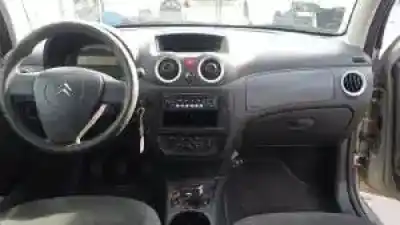 Veículo de Sucata citroen c3 8hz do ano 2002 alimentado 