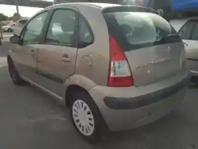 Veículo de Sucata citroen c3 8hz do ano 2002 alimentado 