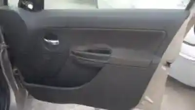 Veículo de Sucata citroen c3 8hz do ano 2002 alimentado 