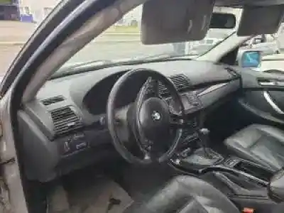 Scrapping Vehicle bmw x5 (e53) m57-306d1 of the year 2001 powered 