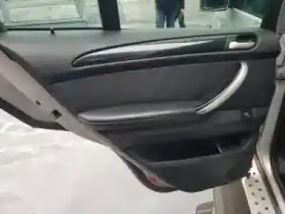 Scrapping Vehicle bmw x5 (e53) m57-306d1 of the year 2001 powered 