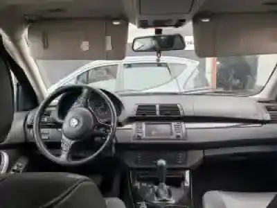 Scrapping Vehicle bmw x5 (e53) m57-306d1 of the year 2001 powered 