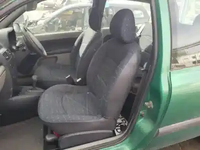Здавання транспортного засобу renault clio ii fase ii (b/cb0) k4j711 року 2001 потужний 