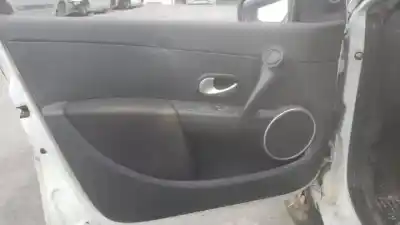 Veículo de Sucata renault clio iii k9k768 do ano 2006 alimentado 