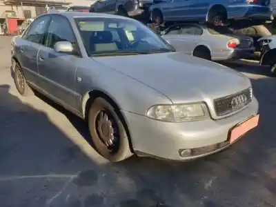 Veículo de Sucata audi a4 berlina (b5) avv do ano 1994 alimentado 