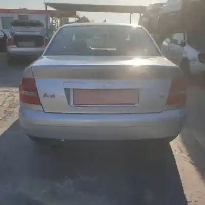 Veículo de Sucata audi a4 berlina (b5) avv do ano 1994 alimentado 
