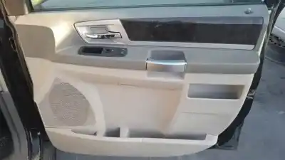 Здавання транспортного засобу chrysler grand voyager (rt) vm64c року 2008 потужний 