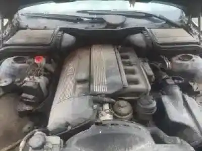 Veículo de Sucata bmw serie 5 touring (e39) 256s4 do ano 1997 alimentado 