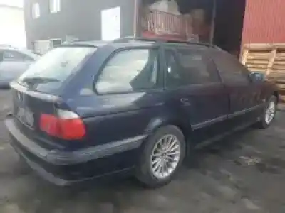 Veículo de Sucata bmw serie 5 touring (e39) 256s4 do ano 1997 alimentado 