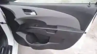 Veicolo di demolizione chevrolet aveo berlina hatchback a13dtr-d dell'anno 2011 alimentato 