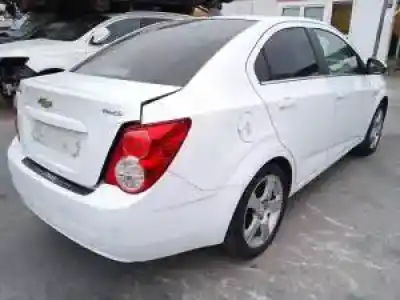 Veicolo di demolizione chevrolet aveo berlina hatchback a13dtr-d dell'anno 2011 alimentato 