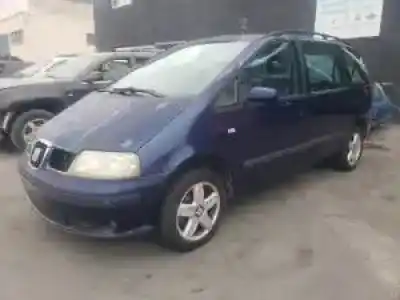Veicolo di demolizione seat alhambra (7v9) auy dell'anno 2000 alimentato 