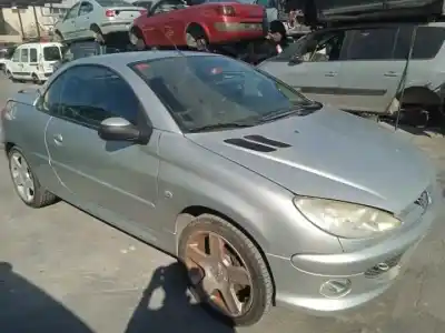 Veículo de Sucata peugeot 206 cc nfu(tu5jp4) do ano 2001 alimentado 