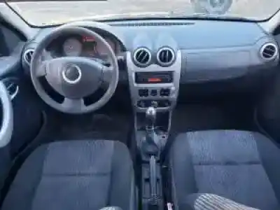 Veículo de Sucata dacia sandero 1.6 lpg do ano 2008 alimentado 