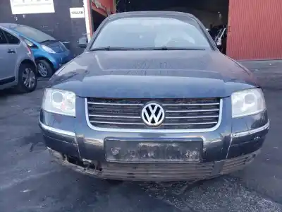 Vehículo de desguace volkswagen passat berlina (3b3) highline del año 2003 con motor avf