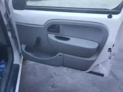 Scrapping Vehicle renault kangoo i (f/kc0) k9kb7 of the year 2005 powered 