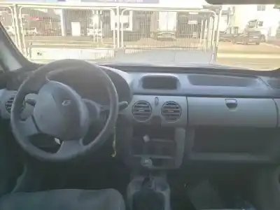 Scrapping Vehicle renault kangoo i (f/kc0) k9kb7 of the year 2005 powered 