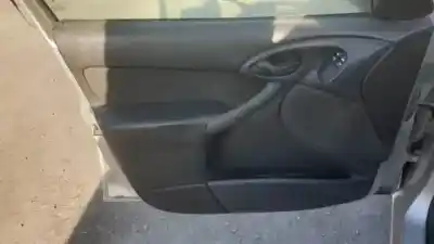 Veículo de Sucata ford focus turnier (cak) ffda do ano 1998 alimentado 