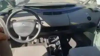 Scrapping Vehicle renault espace iv (jk0) f9q820 of the year 2002 powered 