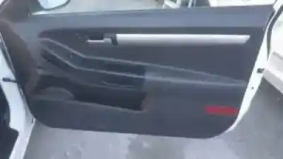 Sloopvoertuig kia pro_cee´d (ed) d4fb van het jaar 2010 aangedreven 