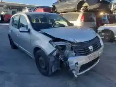 Veículo de Sucata dacia sandero 1.6 lpg do ano 2008 alimentado 