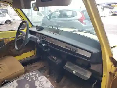 Vehículo de desguace renault 6 tl confort del año 1979 con motor 85098