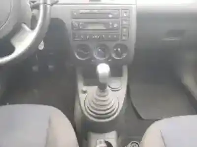 Veículo de Sucata ford fiesta (cbk) g/fxjb do ano 2001 alimentado 